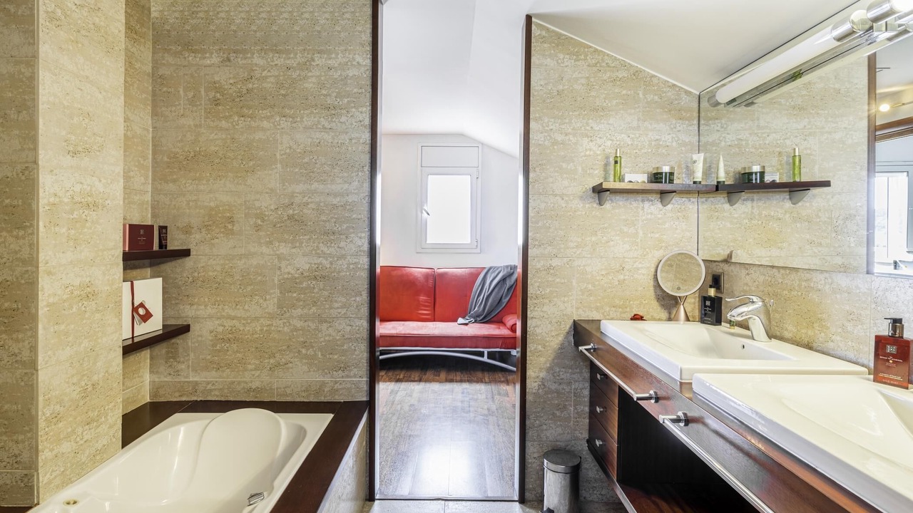 Photo of Bathroom in Canovelles