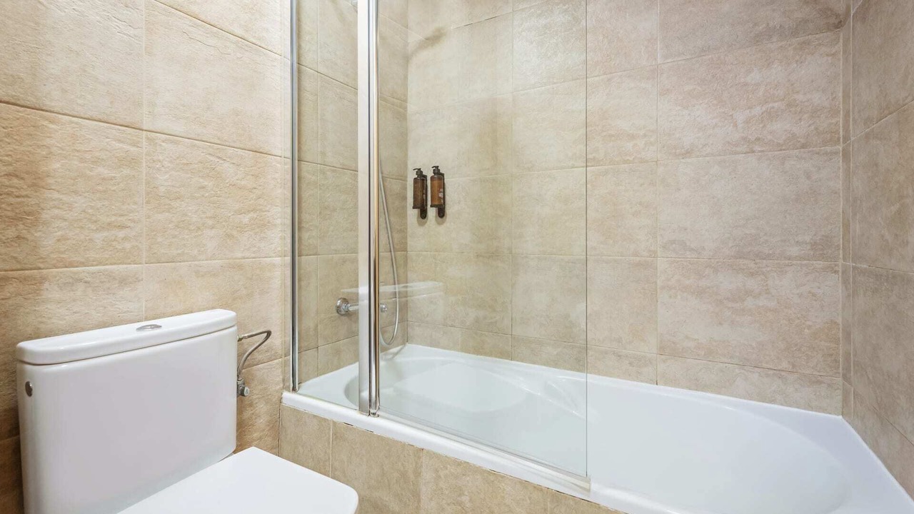 Photo of Bathroom in La Nova Esquerra de l'Eixample