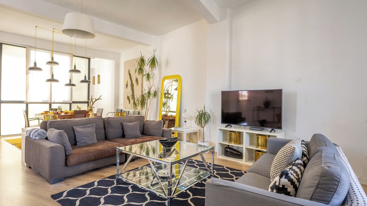 Photo of Livingroom in Alameda