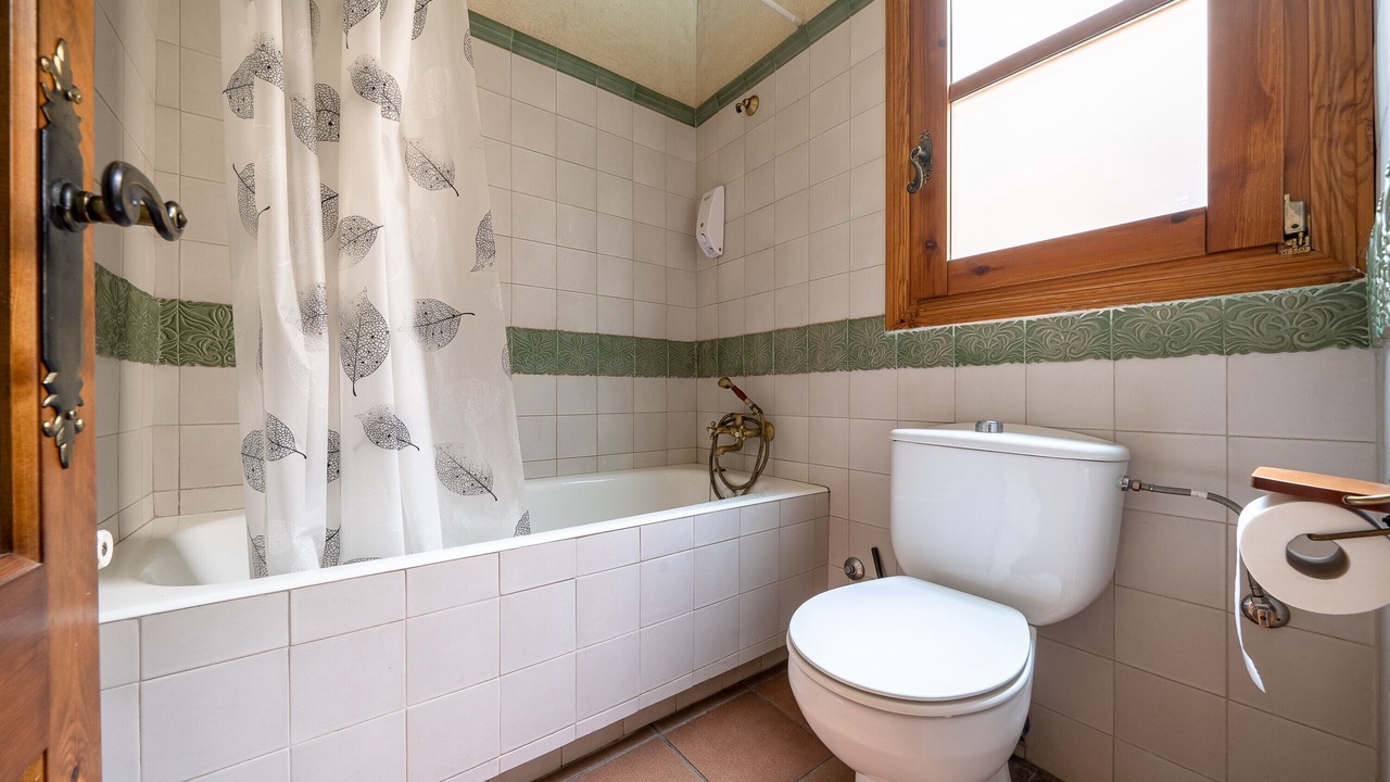Photo of Bathroom in Conesa