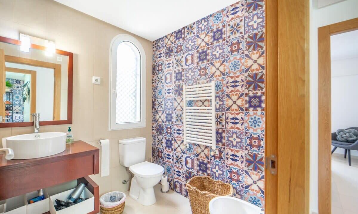 Photo of Bathroom in Roldan