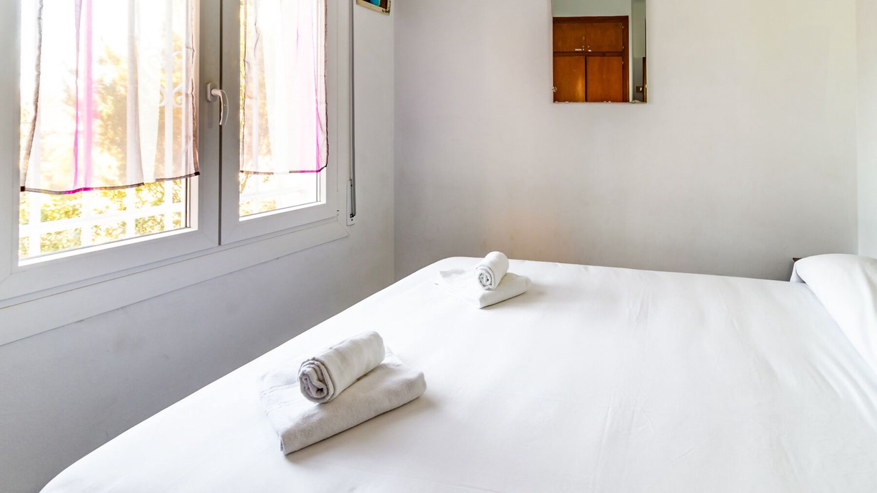 Photo of Bedroom in Llanca