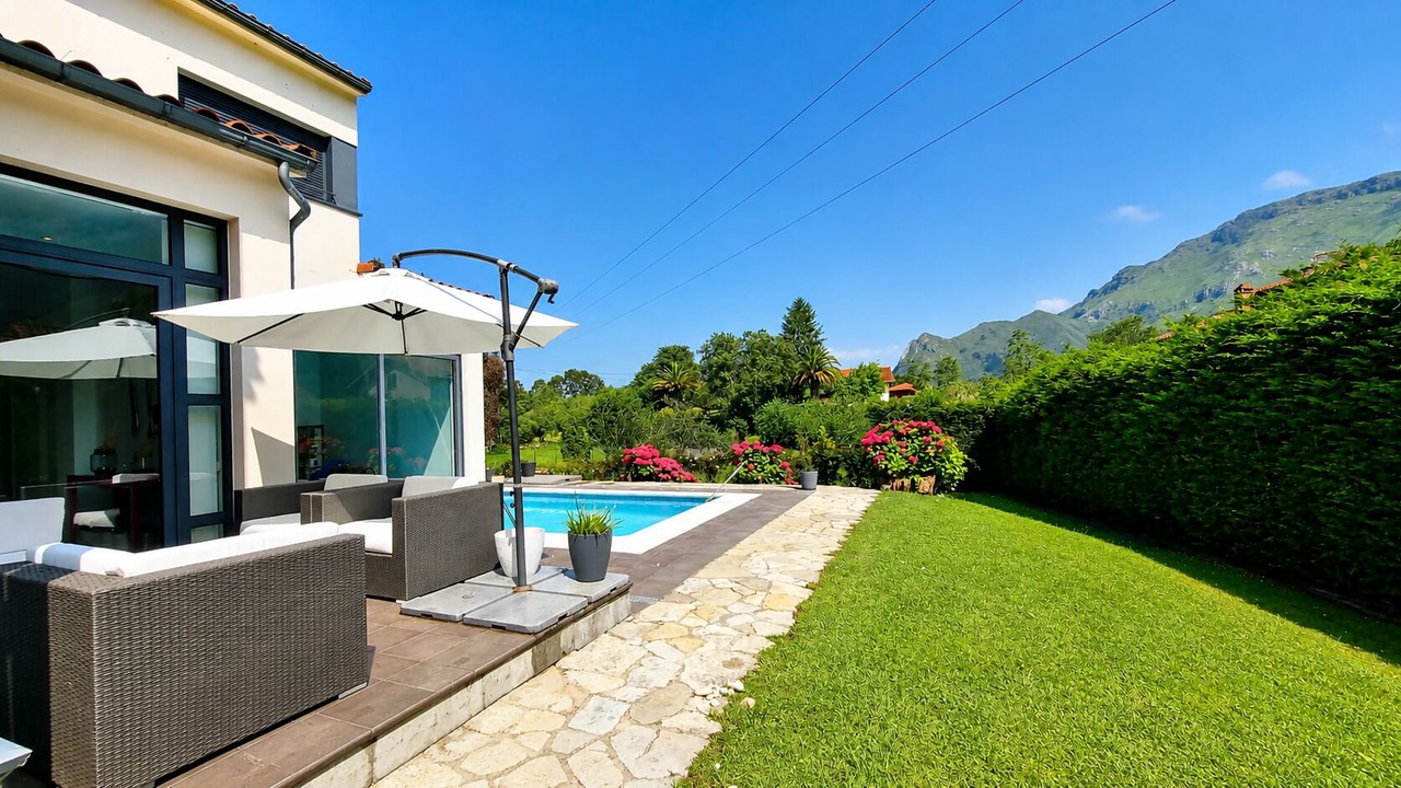 Photo of Patio Balcony in Llanes