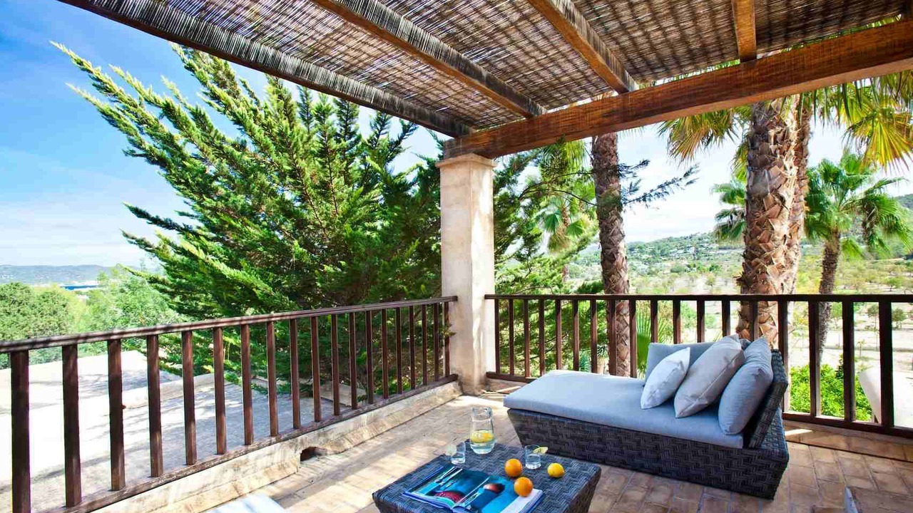 Photo of Patio Balcony in San Antonio Bay