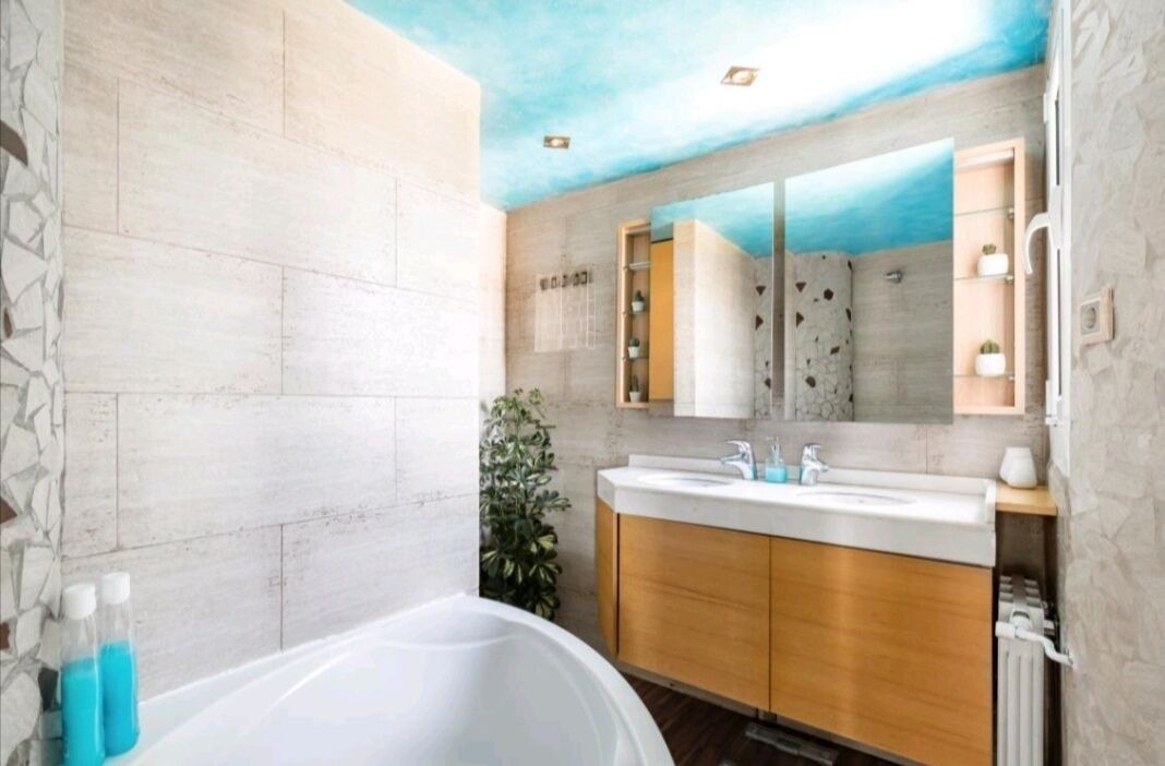 Photo of Bathroom in Montgat