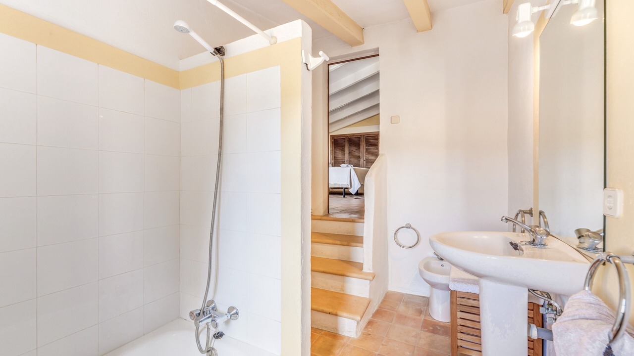 Photo of Bathroom in Montuiri
