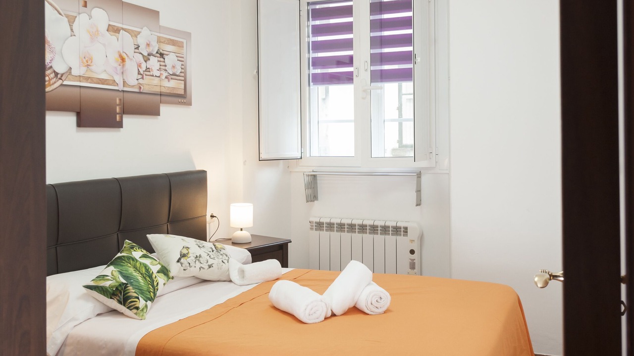 Photo of Bedroom in Santiago de Compostela Historic Centre