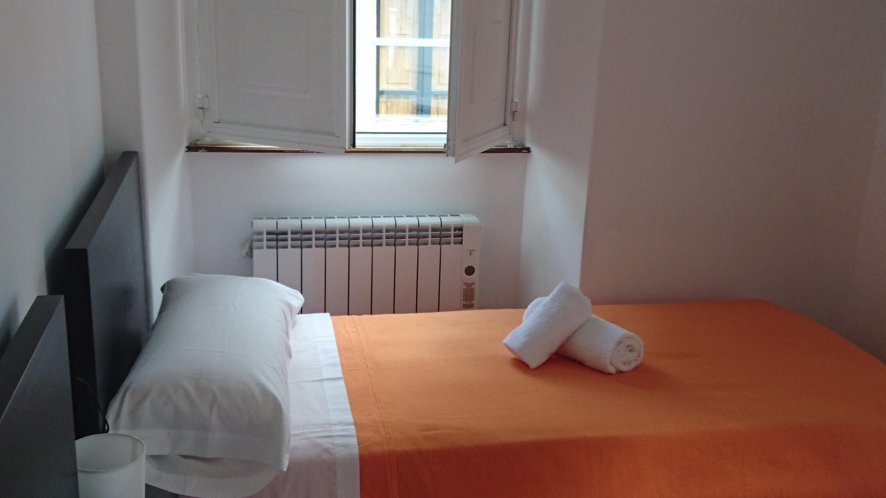 Photo of Bedroom in Santiago de Compostela Historic Centre