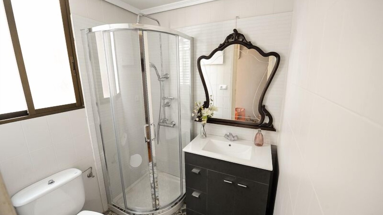 Photo of Bathroom in Pamplona City Centre