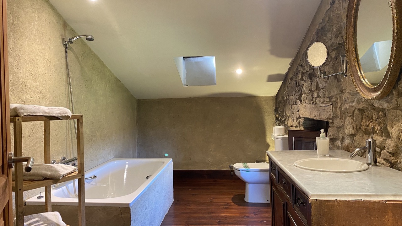 Photo of Bathroom in Casserres