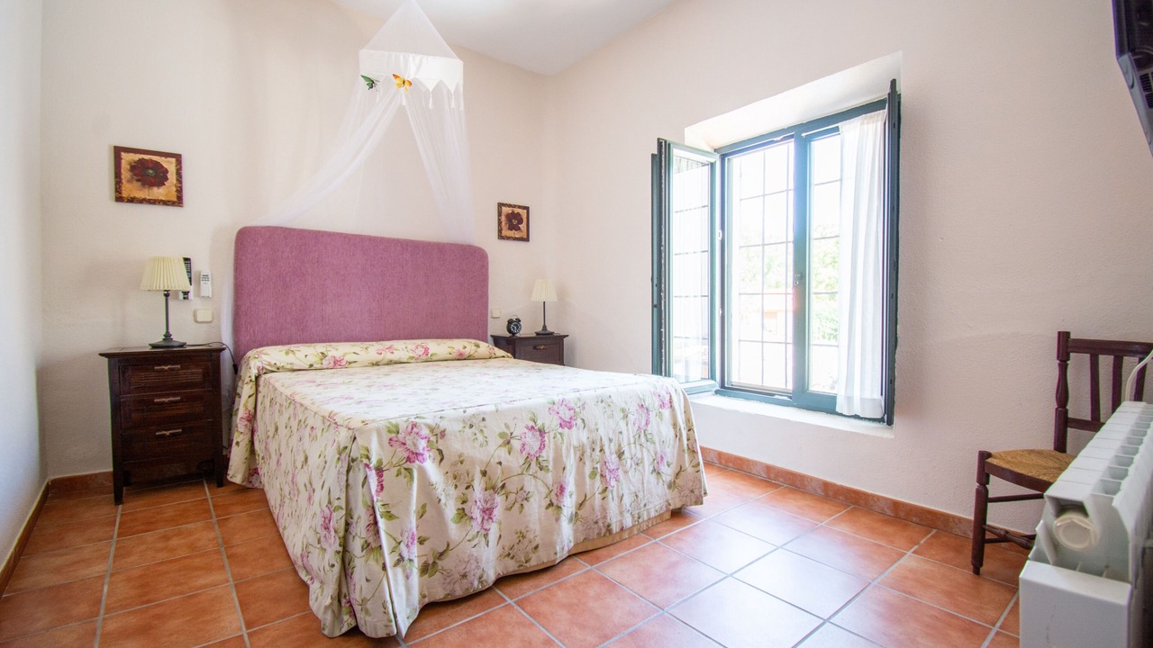 Photo of Bedroom in Ucles