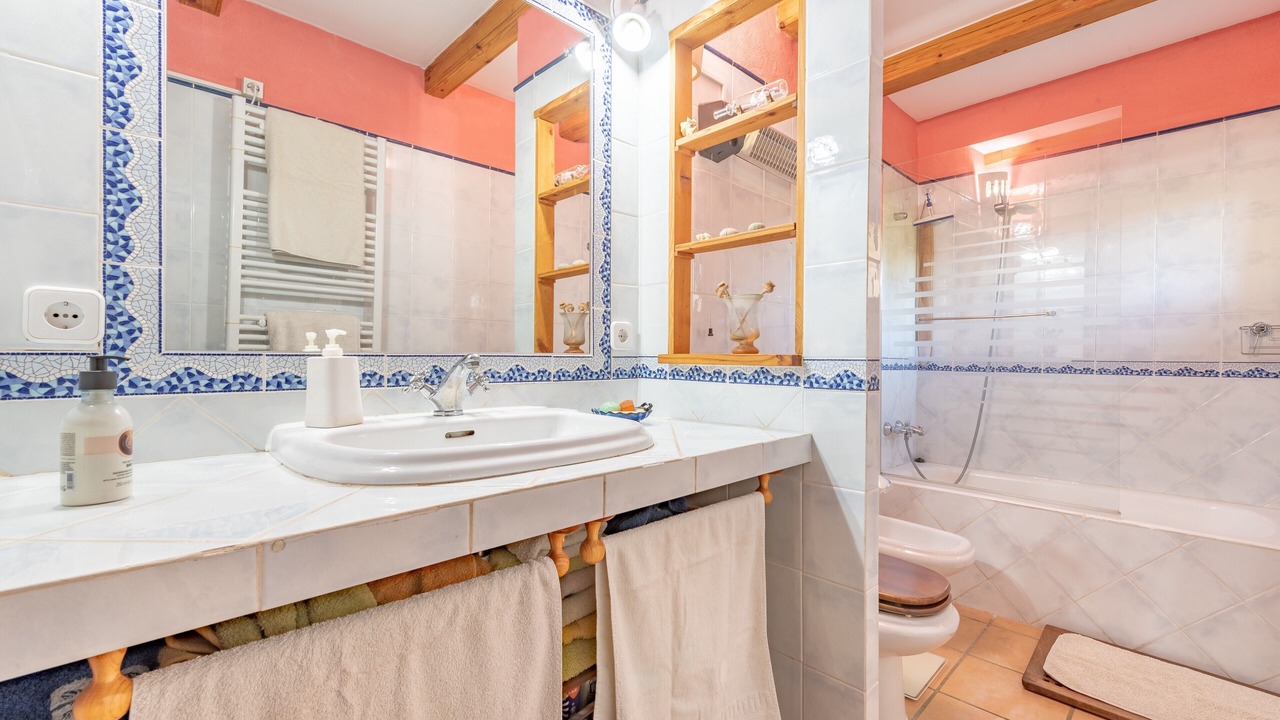 Photo of Bathroom in Algaida