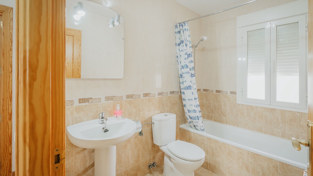 Photo of Bathroom in Navaluenga