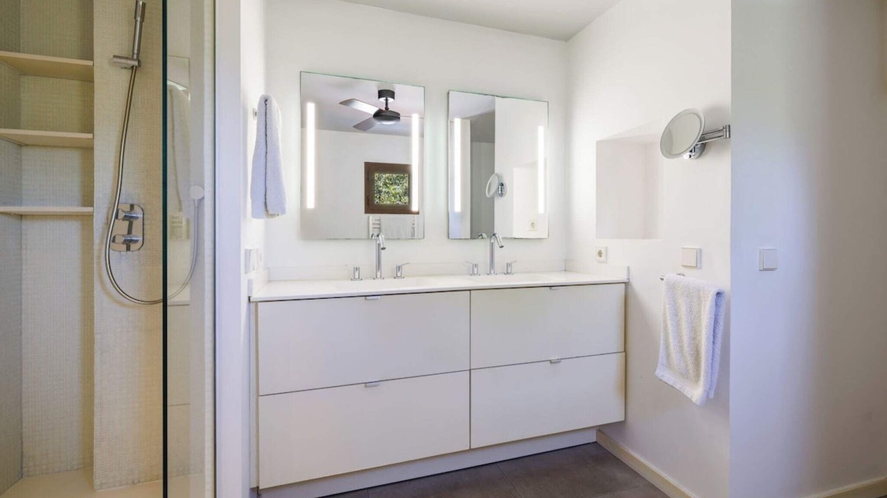 Photo of Bathroom in Sant Carles de Peralta