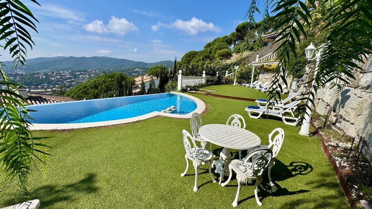 Photo of Outdoor in Cabrils