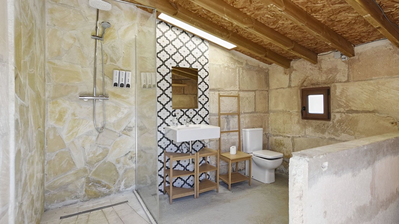 Photo of Bathroom in Montuiri