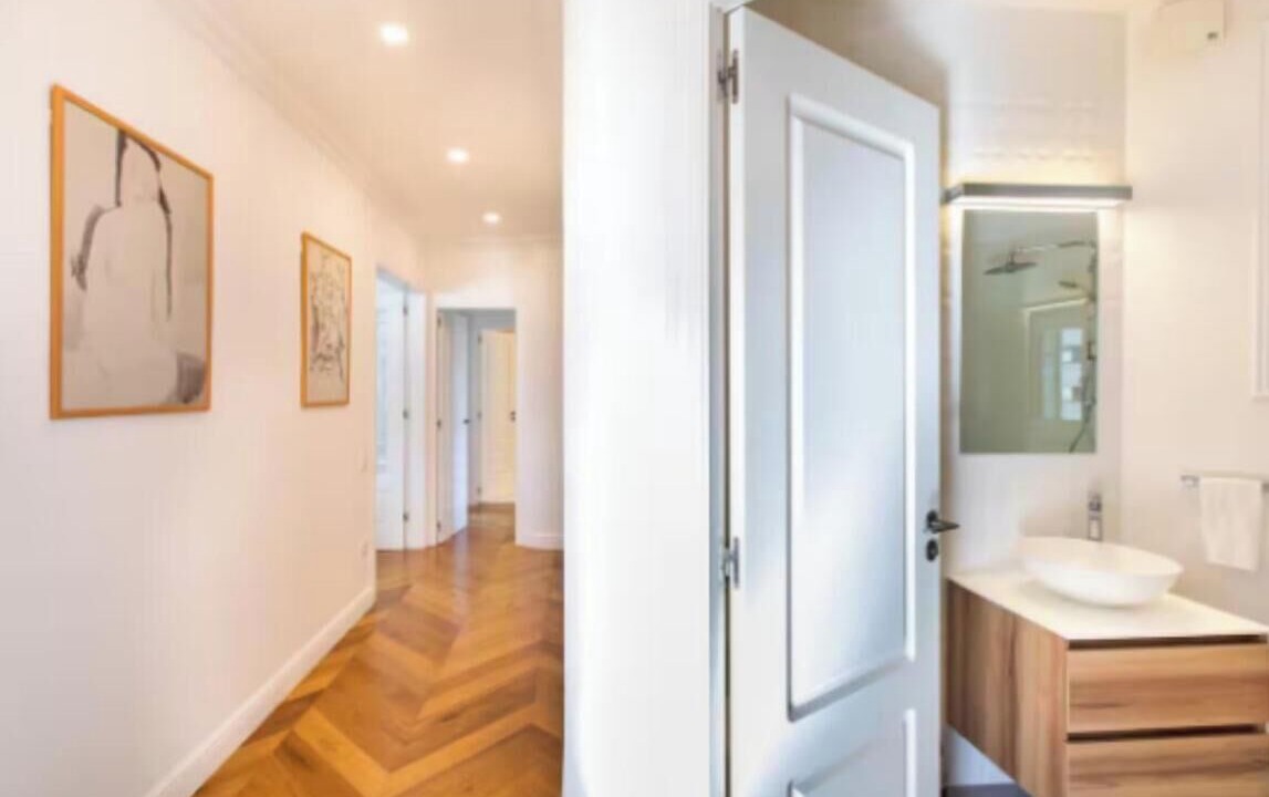 Photo of Bathroom in el Camp d'en Grassot i Gracia Nova