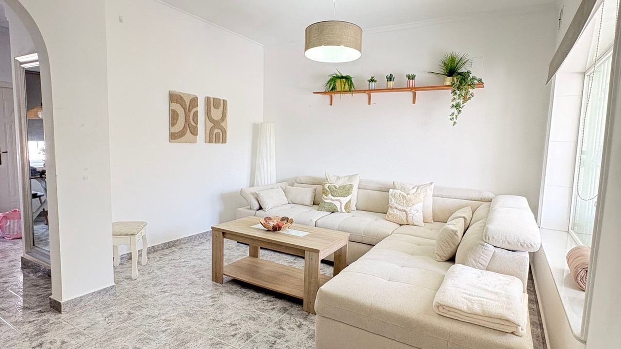 Photo of Livingroom in El Chaparral