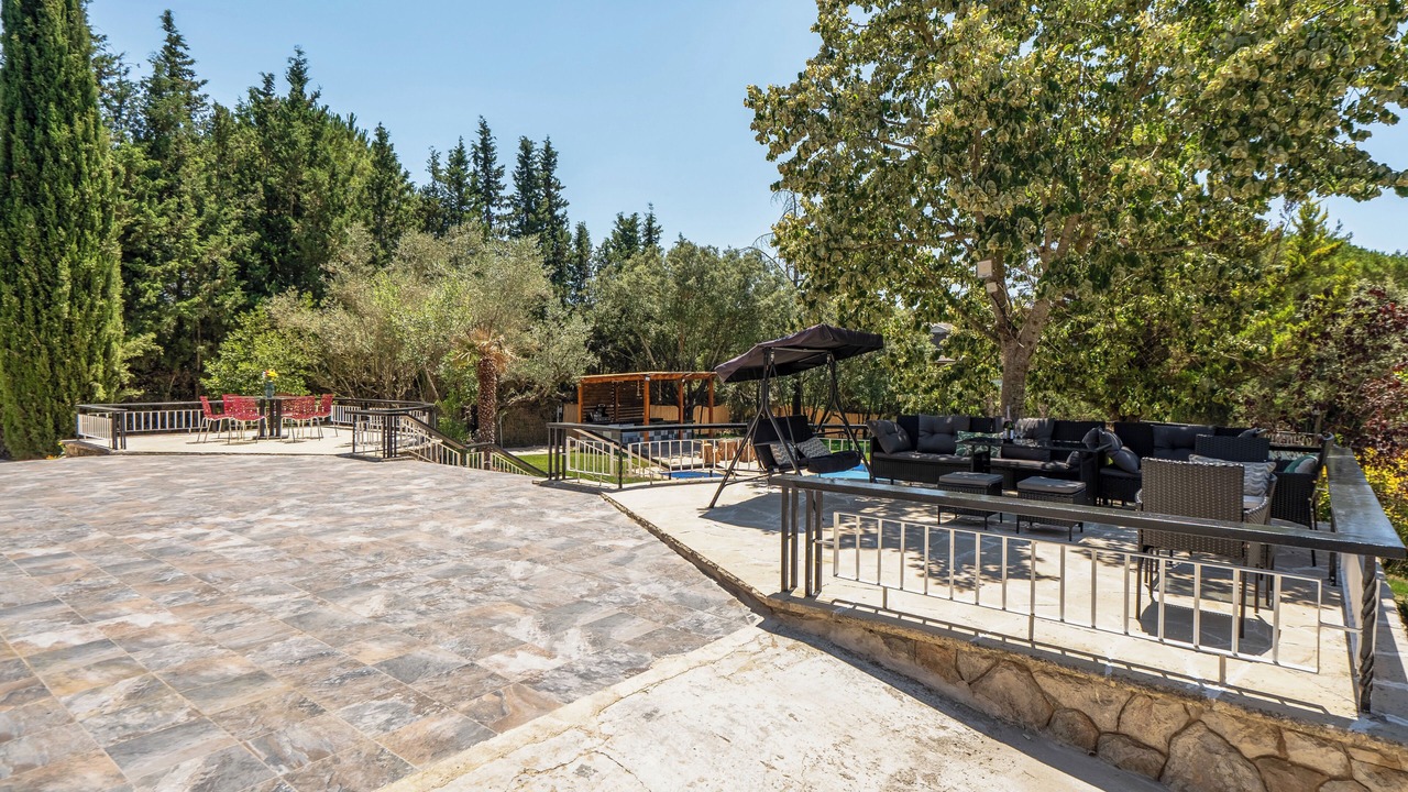 Photo of Patio Balcony in Begues
