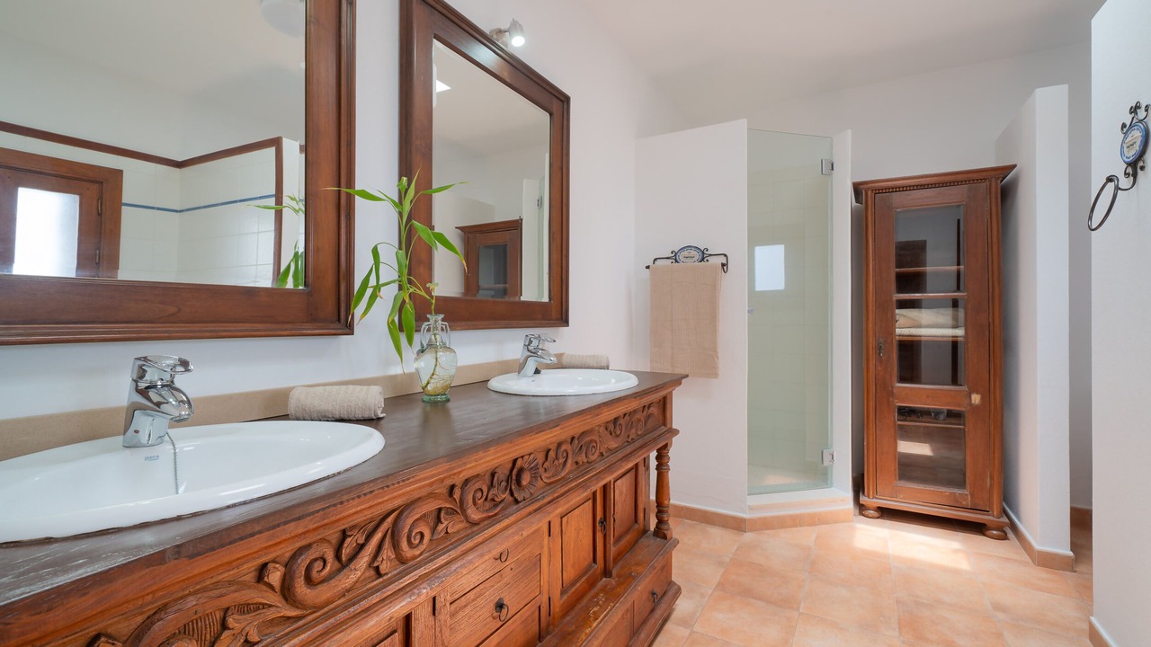 Photo of Bathroom in Haria