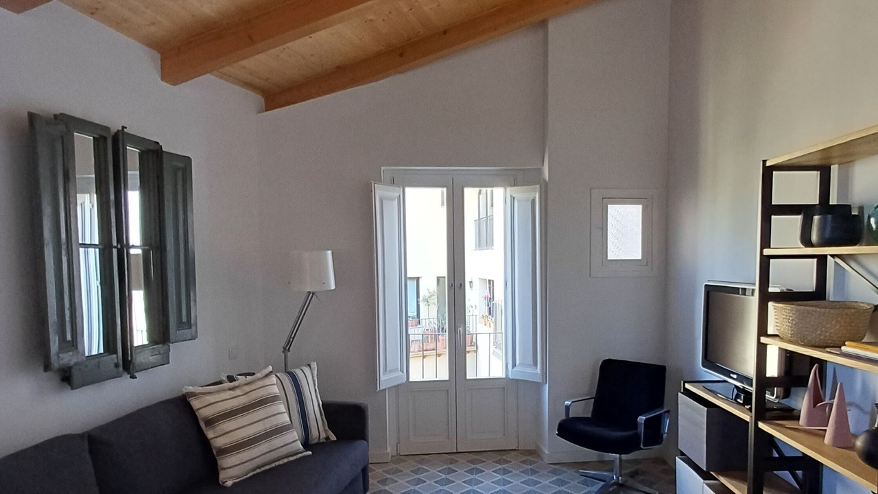 Photo of Livingroom in Vic