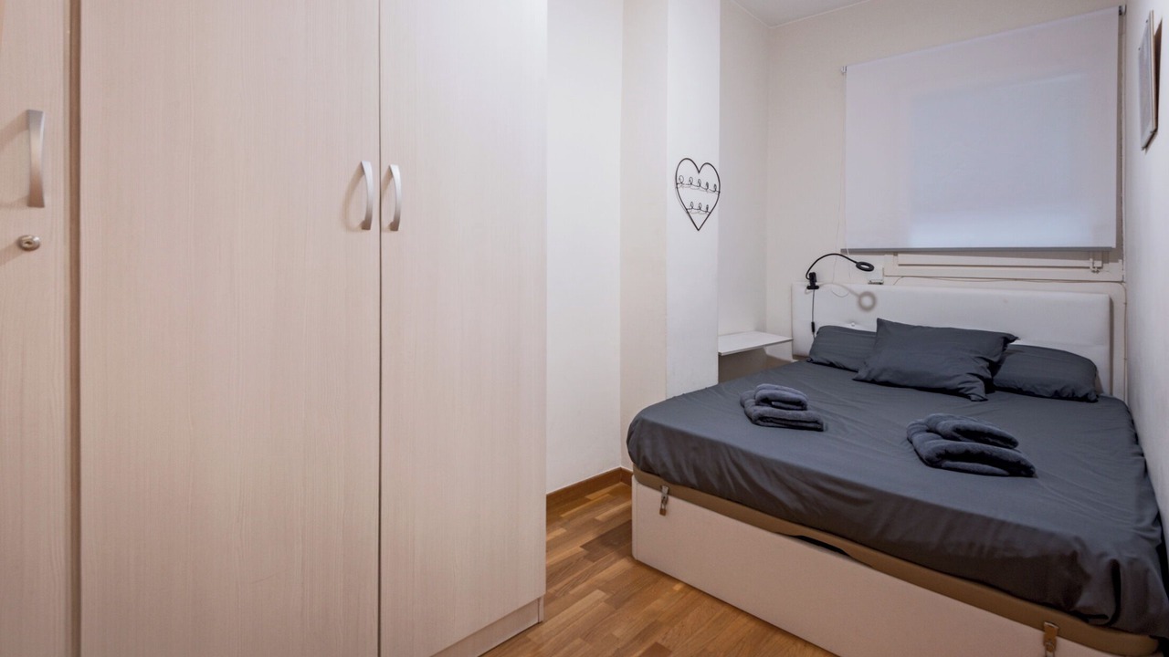 Photo of Bedroom in El Poble-sec