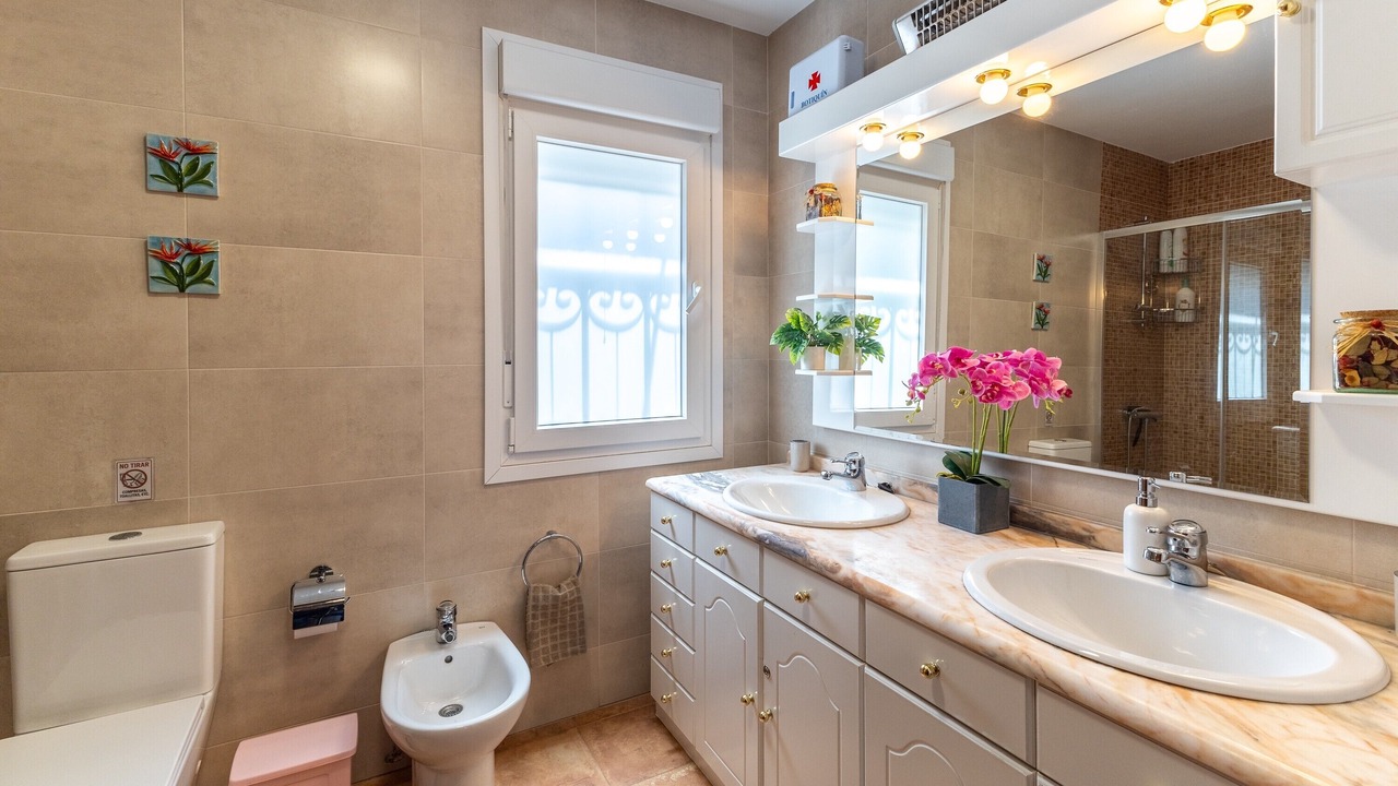 Photo of Bathroom in El Viso de San Juan