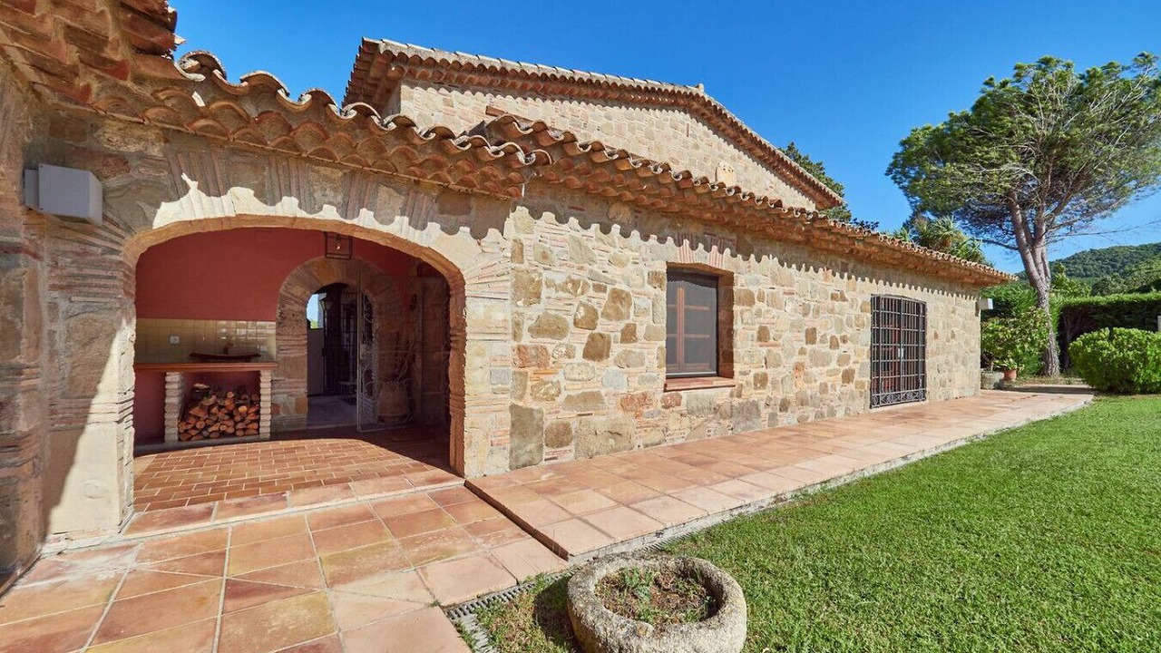 Photo of Outdoor in Castellbell I El Vilar