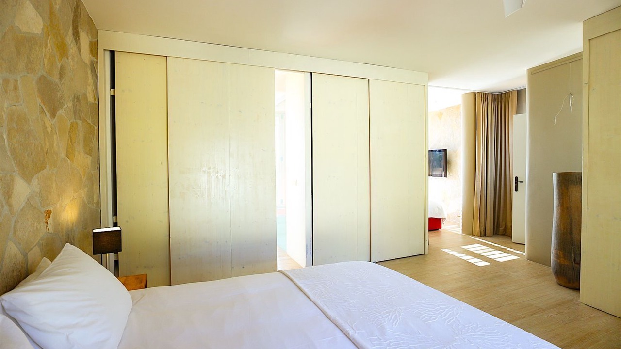 Photo of Bedroom in Quint Mar