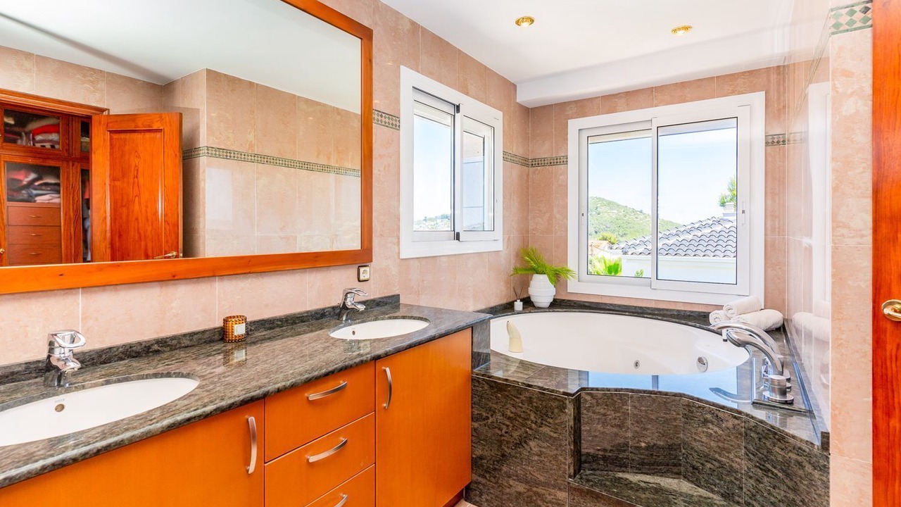Photo of Bathroom in Canyelles