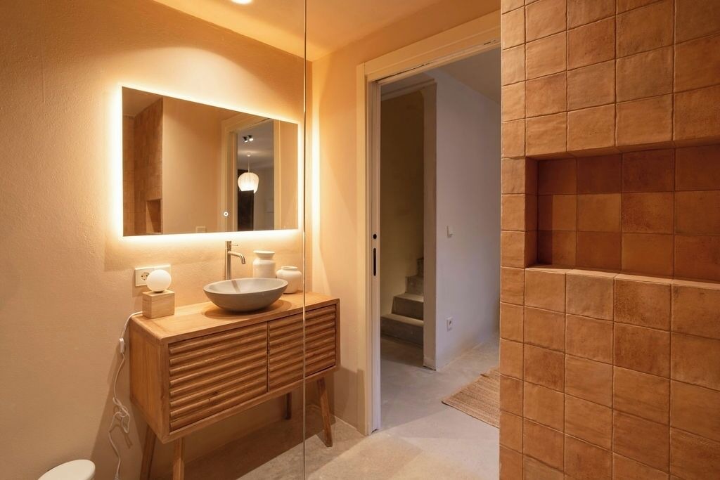 Photo of Bathroom in El Cabanyal
