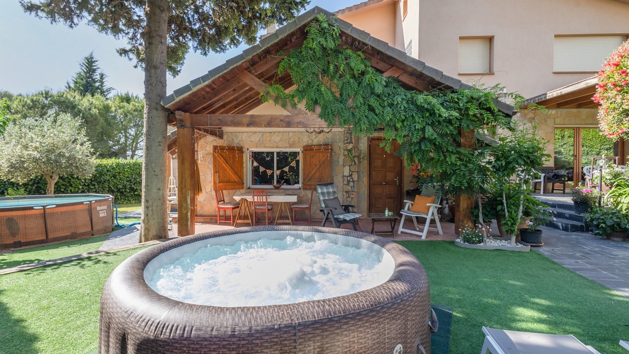 Photo of Patio Balcony in Mediona