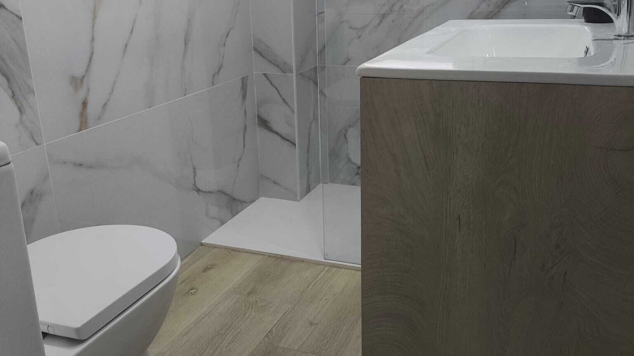 Photo of Bathroom in Candas