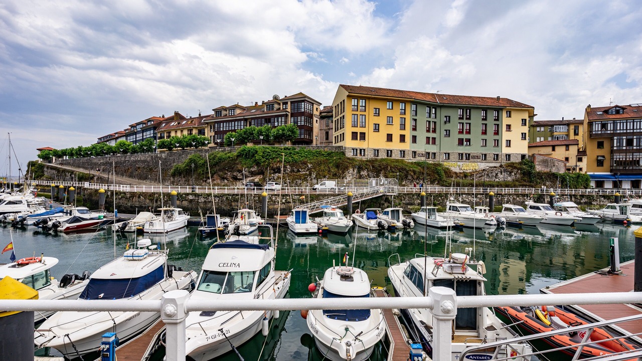 Photo of Others in Llanes