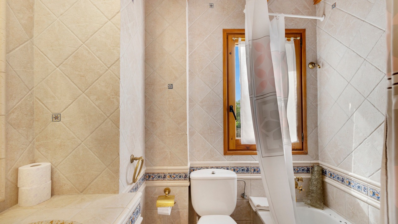 Photo of Bathroom in Sagas