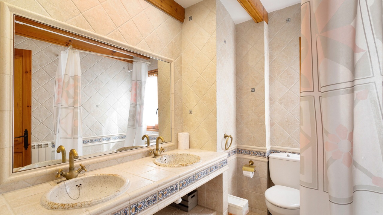 Photo of Bathroom in Sagas