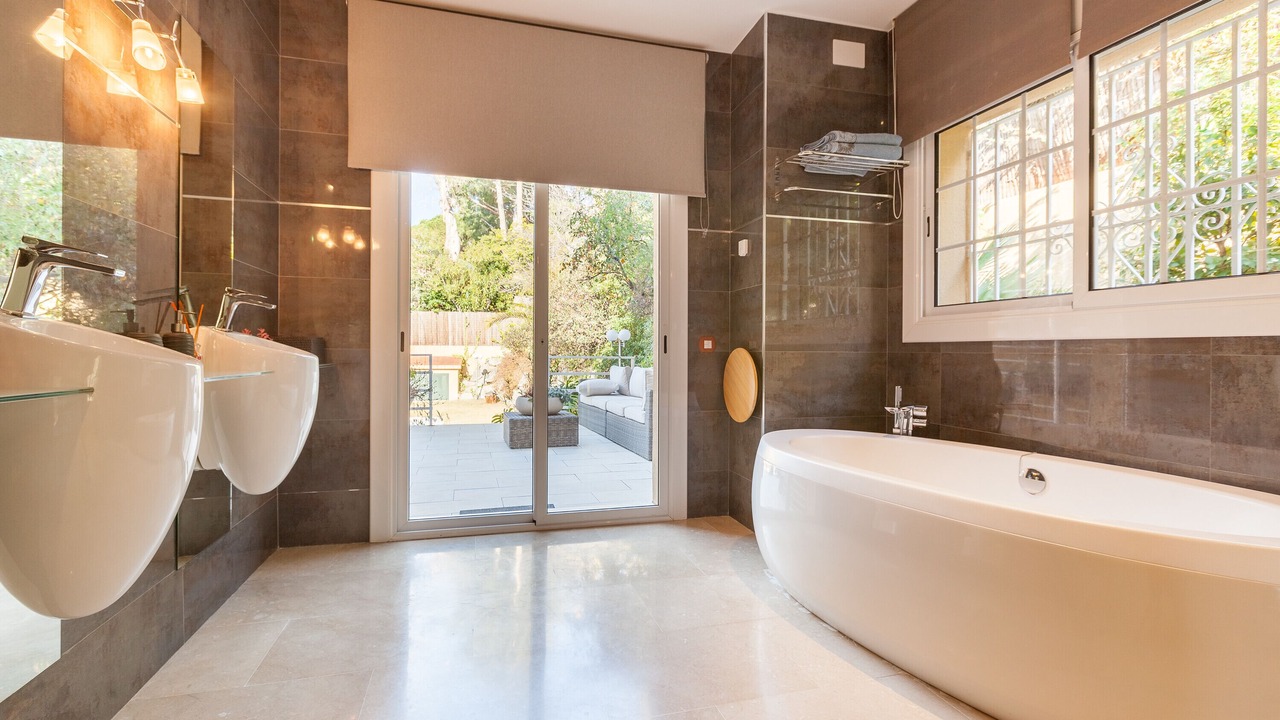 Photo of Bathroom in Cabrils