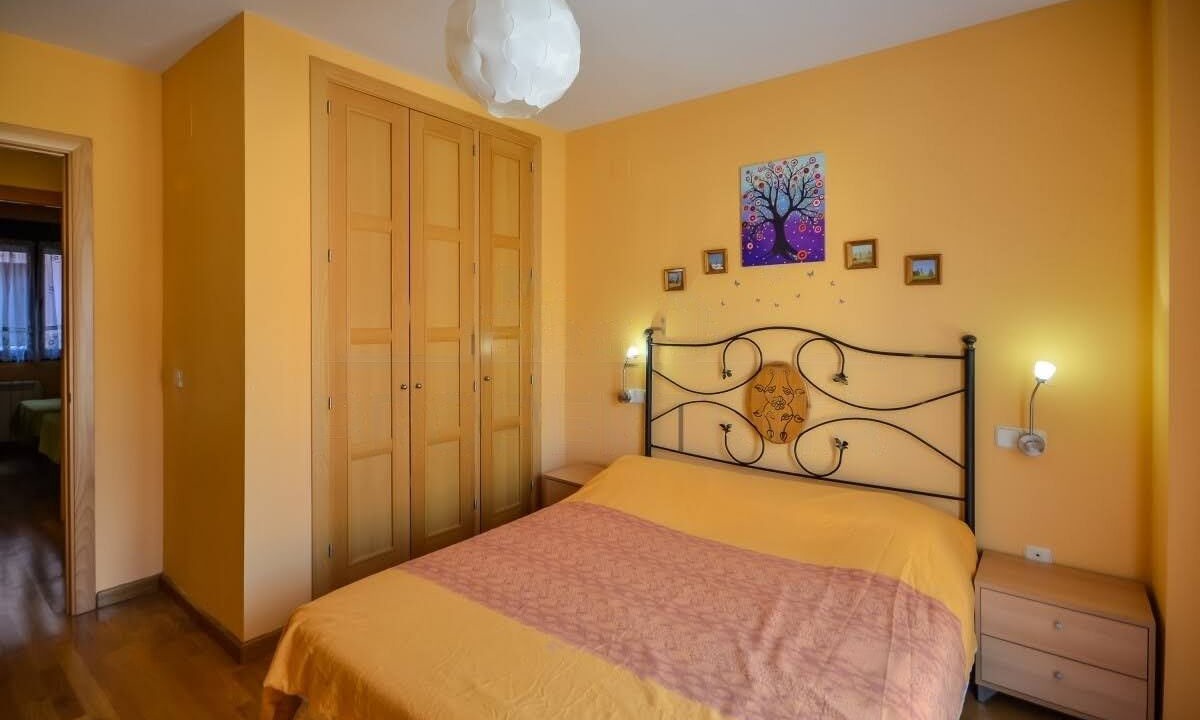 Photo of Bedroom in Madrigal de la Vera