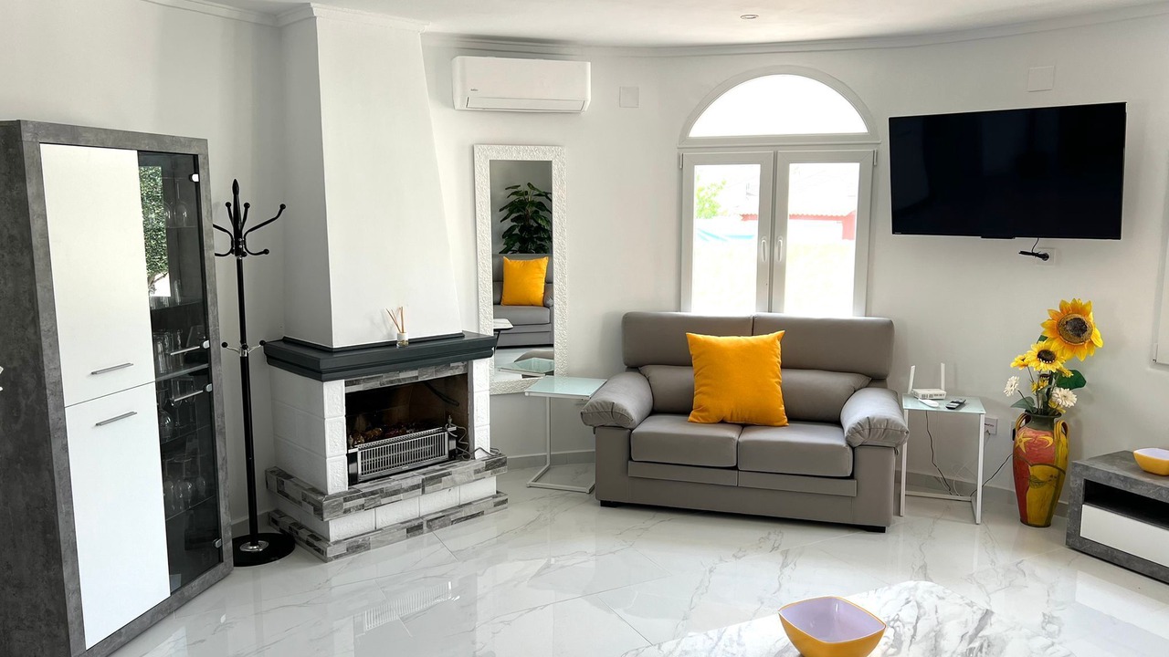Photo of Livingroom in El Chaparral