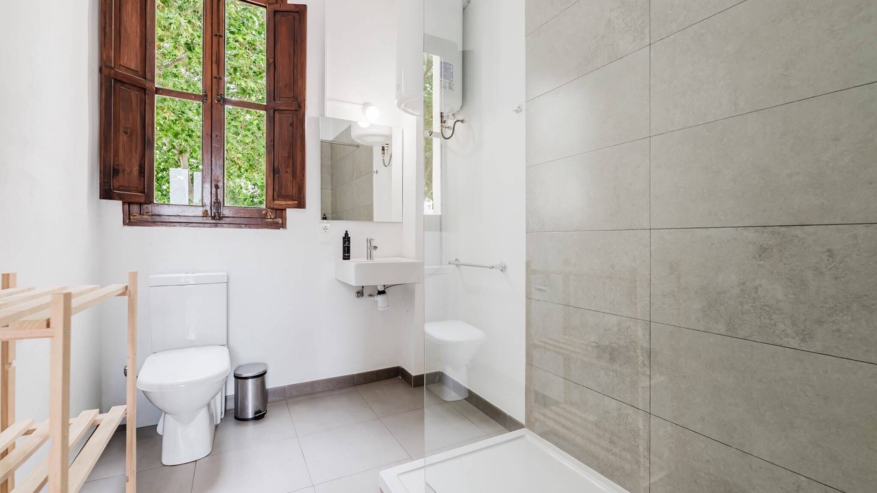 Photo of Bathroom in El Cabanyal