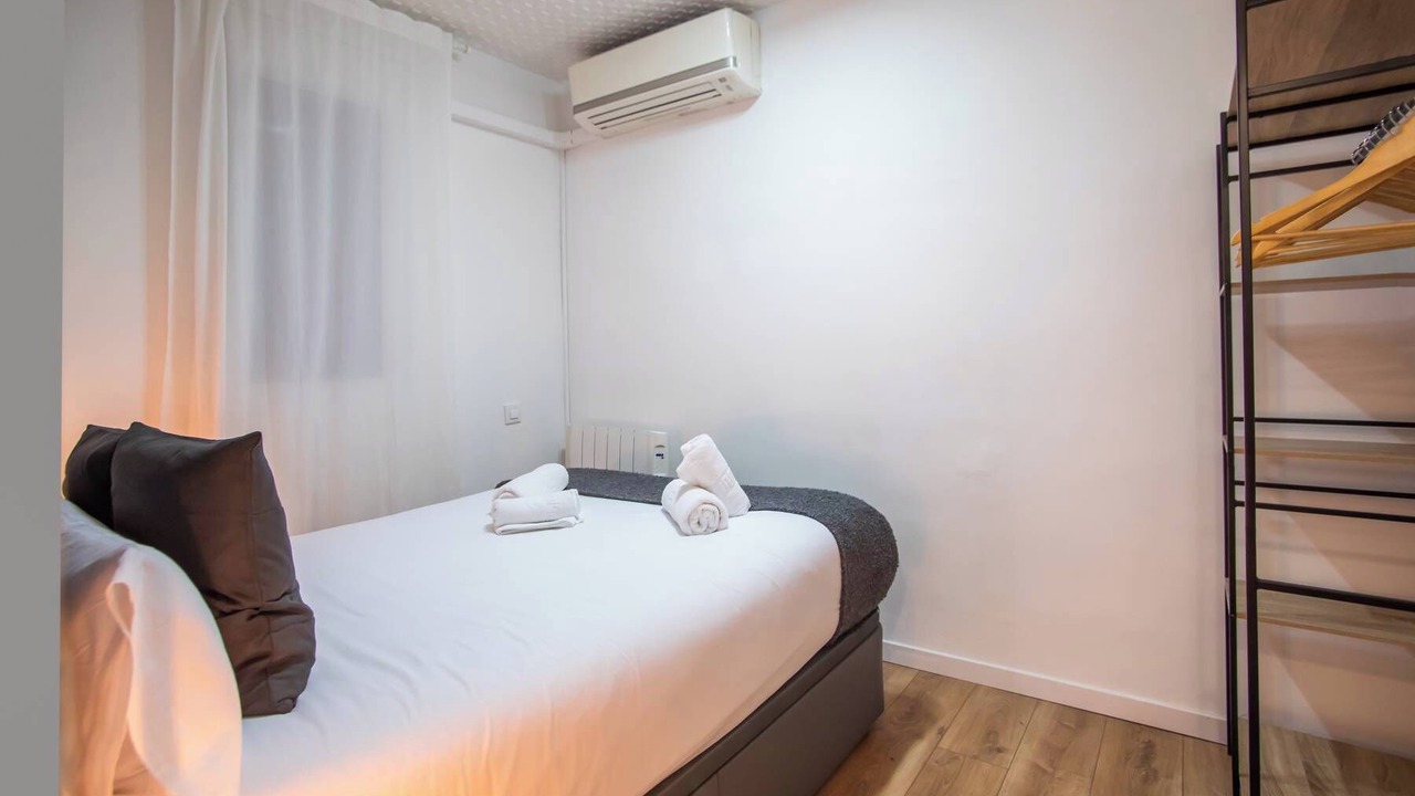 Photo of Bedroom in El Poble-sec
