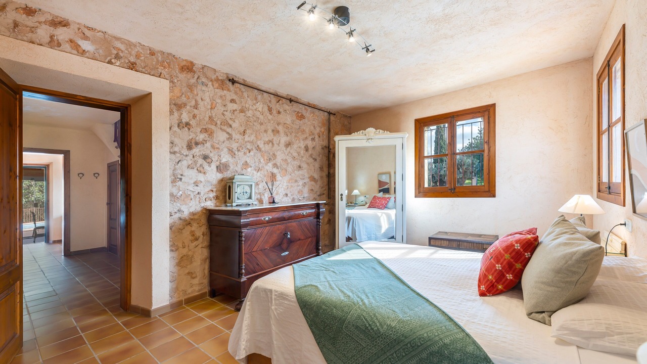 Photo of Bedroom in Llevant