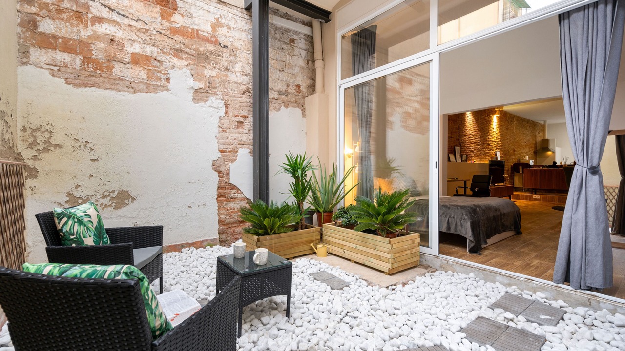 Photo of Patio Balcony in el Camp d'en Grassot i Gracia Nova