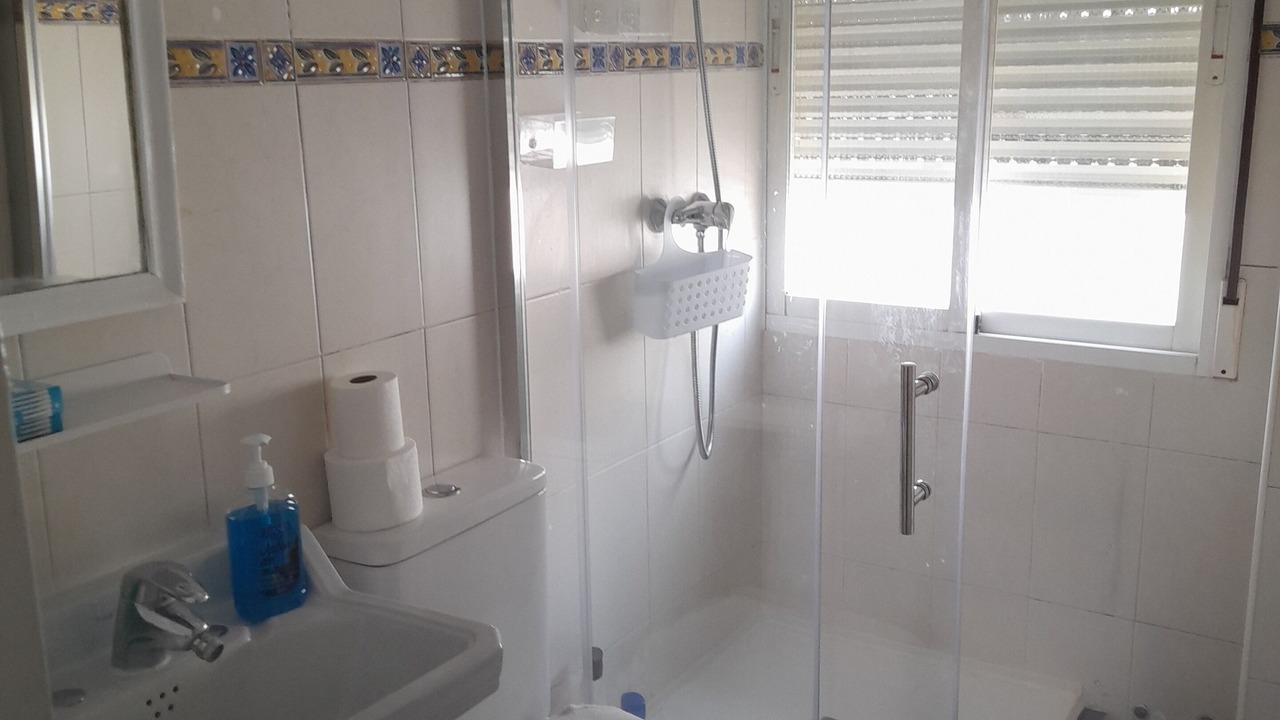 Photo of Bathroom in Rute