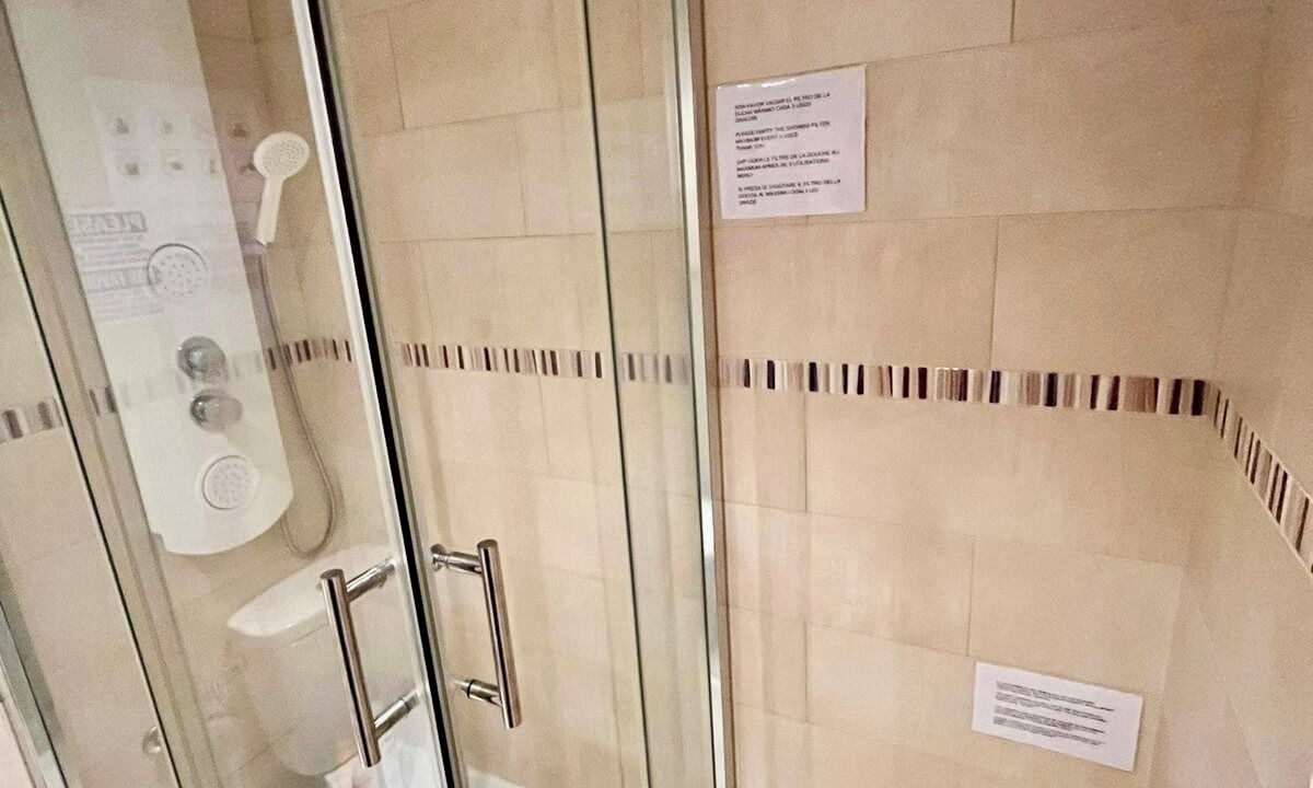 Photo of Bathroom in El Poble-sec