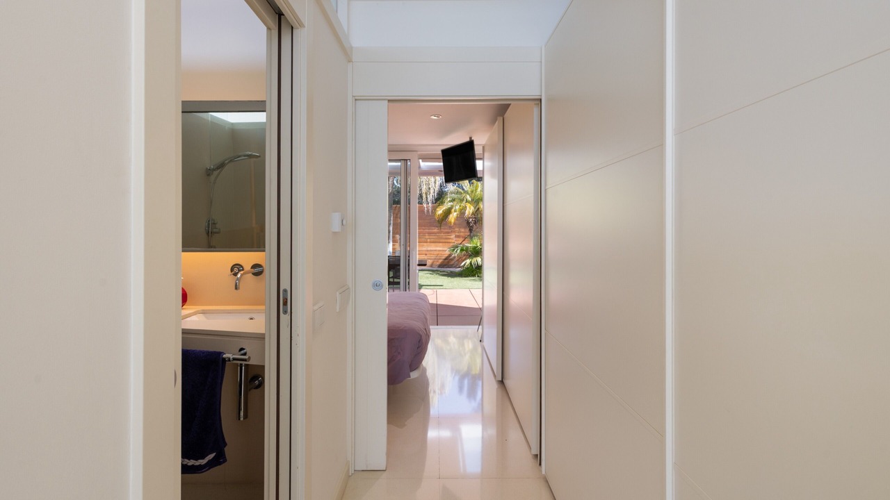 Photo of Bedroom in Quint Mar