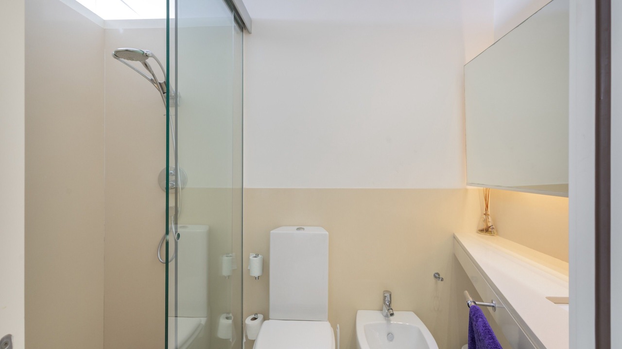 Photo of Bathroom in Quint Mar