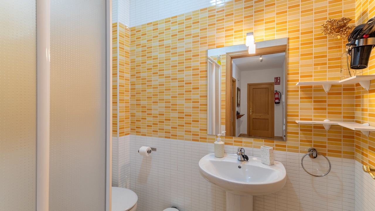 Photo of Bathroom in Galvez