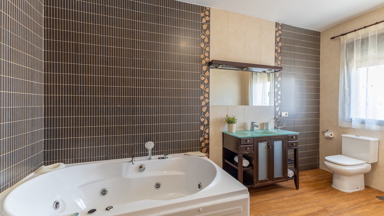 Photo of Bathroom in Galvez