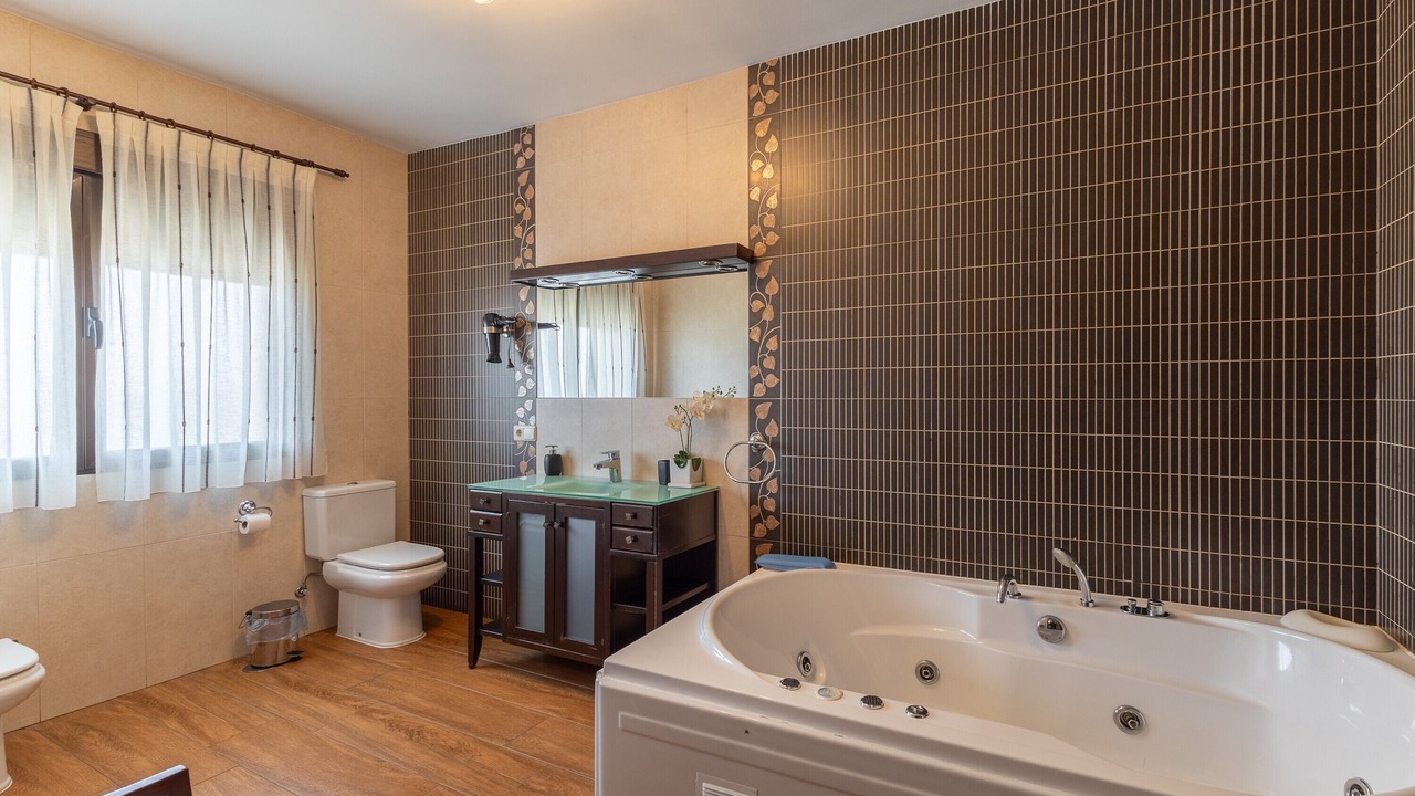 Photo of Bathroom in Galvez